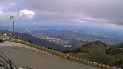 immagine della webcam nei dintorni di Conco: webcam Monte Grappa
