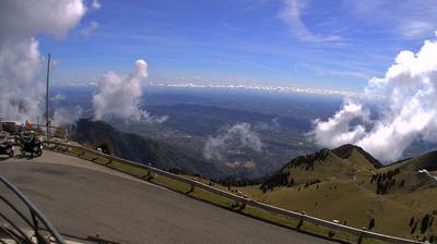 immagine della webcam nei dintorni di Cismon del Grappa: webcam Monte Grappa