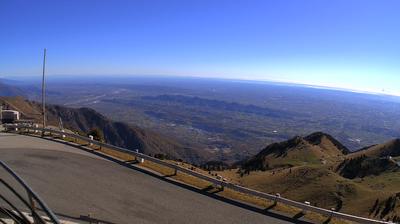 immagine della webcam nei dintorni di Combai: webcam Monte Grappa