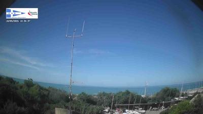 immagine della webcam nei dintorni di Follonica: webcam Marina Di Castagneto