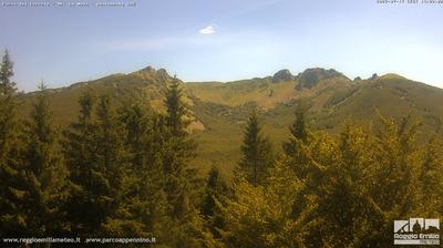 immagine della webcam nei dintorni di Capanne di Sillano: webcam Cerreto Laghi