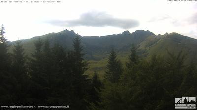 immagine della webcam nei dintorni di Monte Giogo: webcam Cerreto Laghi