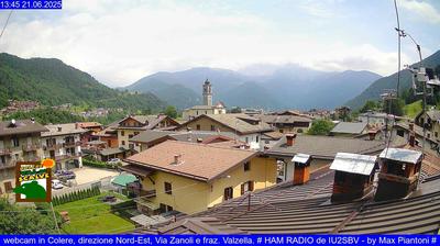 immagine della webcam nei dintorni di Rifugio Calvi Laghi Gemelli: webcam Cima Bianca