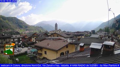 immagine della webcam nei dintorni di Rifugio Calvi Laghi Gemelli: webcam Colere