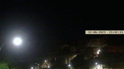 immagine della webcam nei dintorni di Rocca di Cambio: webcam Ofena