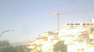 immagine della webcam nei dintorni di Salle: webcam Ofena