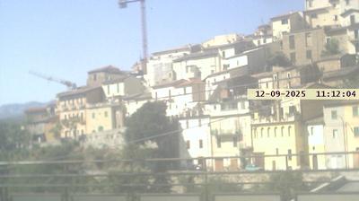 immagine della webcam nei dintorni di Rocca di Cambio: webcam Ofena
