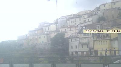 immagine della webcam nei dintorni di Colledara: webcam Ofena