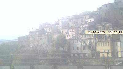 immagine della webcam nei dintorni di Fano Adriano: webcam Ofena