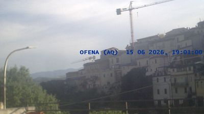 immagine della webcam nei dintorni di Rocca di Cambio: webcam Ofena