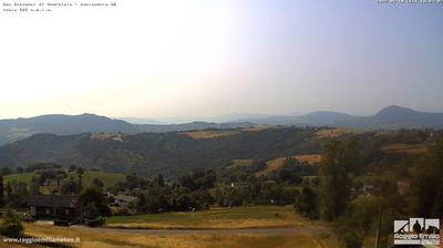 immagine della webcam nei dintorni di Vezzano sul Crostolo: webcam Parco Matildico