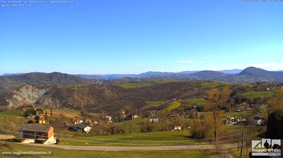 immagine della webcam nei dintorni di Parma Aeroporto: webcam Parco Matildico