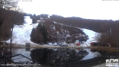 immagine della webcam nei dintorni di Capanne di Sillano: webcam Cerreto Laghi