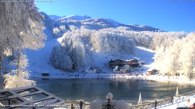 immagine della webcam nei dintorni di Capanne di Sillano: webcam Cerreto Laghi