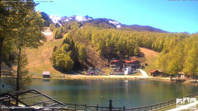 immagine della webcam nei dintorni di Corniglio: webcam Cerreto Laghi