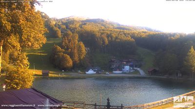 immagine della webcam nei dintorni di Corniglio: webcam Cerreto Laghi