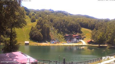 immagine della webcam nei dintorni di Sillano: webcam Cerreto Laghi