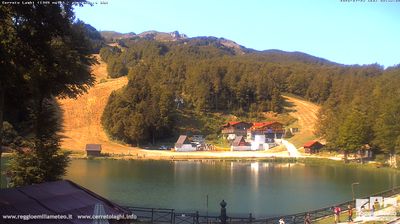 immagine della webcam nei dintorni di Corniglio: webcam Cerreto Laghi