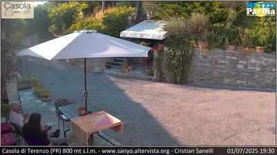 immagine della webcam nei dintorni di Tizzano Val Parma: webcam Terenzo