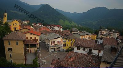 immagine della webcam nei dintorni di Averara: webcam Moggio
