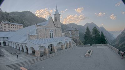 immagine della webcam nei dintorni di Bagni di Vinadio: webcam Sant'Anna di Vinadio