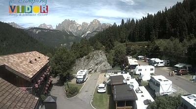 immagine della webcam nei dintorni di Colle Santa Lucia: webcam Caviola