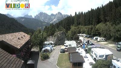 immagine della webcam nei dintorni di Passo San Pellegrino: webcam Falcade
