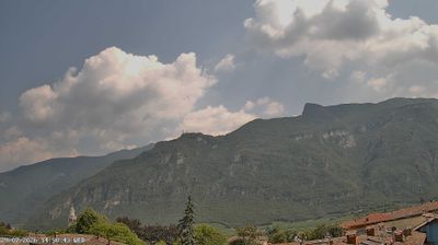 immagine della webcam nei dintorni di Tremosine sul Garda: webcam Avio