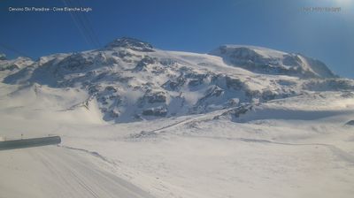 immagine della webcam nei dintorni di Saint Jacques: webcam Cervinia Cime Bianche Laghi