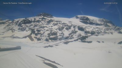 immagine della webcam nei dintorni di Passo dei Salati: webcam Cervinia Cime Bianche Laghi