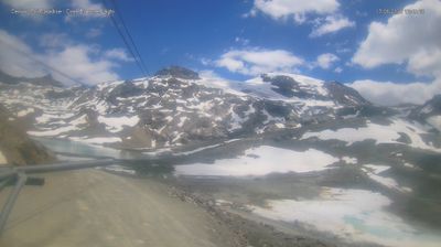 immagine della webcam nei dintorni di Cervinia Plateau Rosa: webcam Cervinia Cime Bianche Laghi
