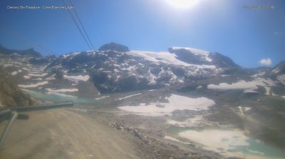 immagine della webcam nei dintorni di Gressoney-la-Trinitè: webcam Cervinia Cime Bianche Laghi