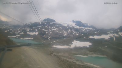immagine della webcam nei dintorni di Gressoney-la-Trinitè: webcam Cervinia Cime Bianche Laghi