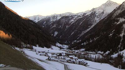 immagine della webcam nei dintorni di Campo di Trens: webcam Selva dei Molini