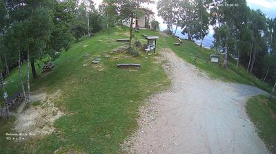 immagine della webcam nei dintorni di Cuorgnè: webcam Rocca Canavese