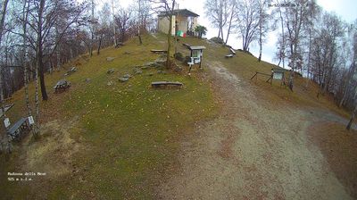 immagine della webcam nei dintorni di Levone: webcam Rocca Canavese