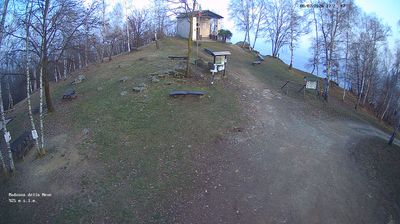 immagine della webcam nei dintorni di Rivarolo Canavese: webcam Rocca Canavese