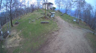 immagine della webcam nei dintorni di Forno Canavese: webcam Rocca Canavese