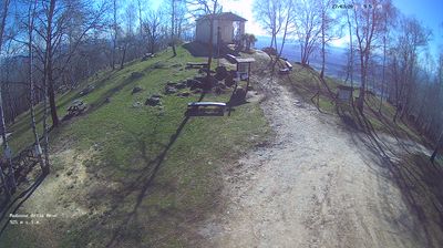 immagine della webcam nei dintorni di Cuorgnè: webcam Rocca Canavese