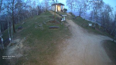 immagine della webcam nei dintorni di Lanzo Torinese: webcam Rocca Canavese