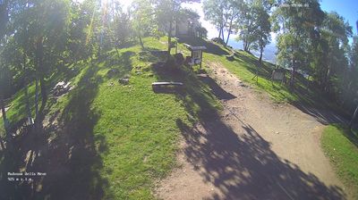 immagine della webcam nei dintorni di Cuorgnè: webcam Rocca Canavese