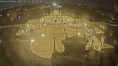immagine della webcam nei dintorni di Pecetto Torinese: webcam Venaria Reale