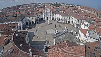 immagine della webcam nei dintorni di Piossasco: webcam Venaria Reale