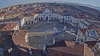 immagine della webcam nei dintorni di Pecetto Torinese: webcam Venaria Reale