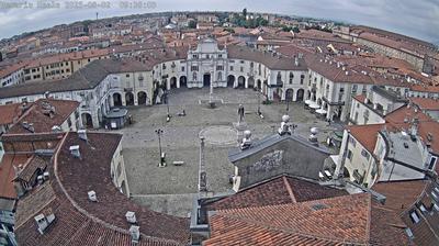 immagine della webcam nei dintorni di San Raffaele Cimena: webcam Venaria Reale