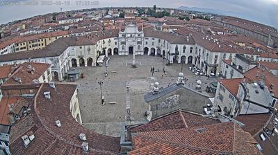 immagine della webcam nei dintorni di Piossasco: webcam Venaria Reale