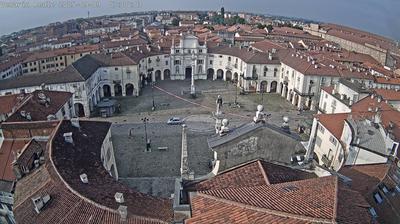 immagine della webcam nei dintorni di Baldissero Torinese: webcam Venaria Reale