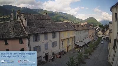 immagine della webcam nei dintorni di San Domenico di Varzo: webcam Santa Maria Maggiore