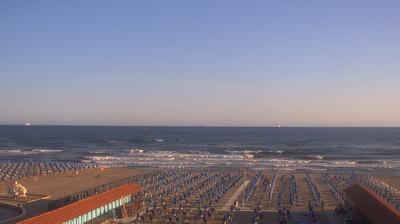 immagine della webcam nei dintorni di Ameglia: webcam Marina Di Carrara