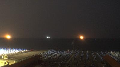 immagine della webcam nei dintorni di Marinella: webcam Marina Di Carrara
